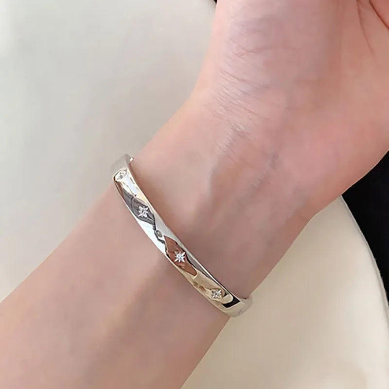 Bracelete Minimalista